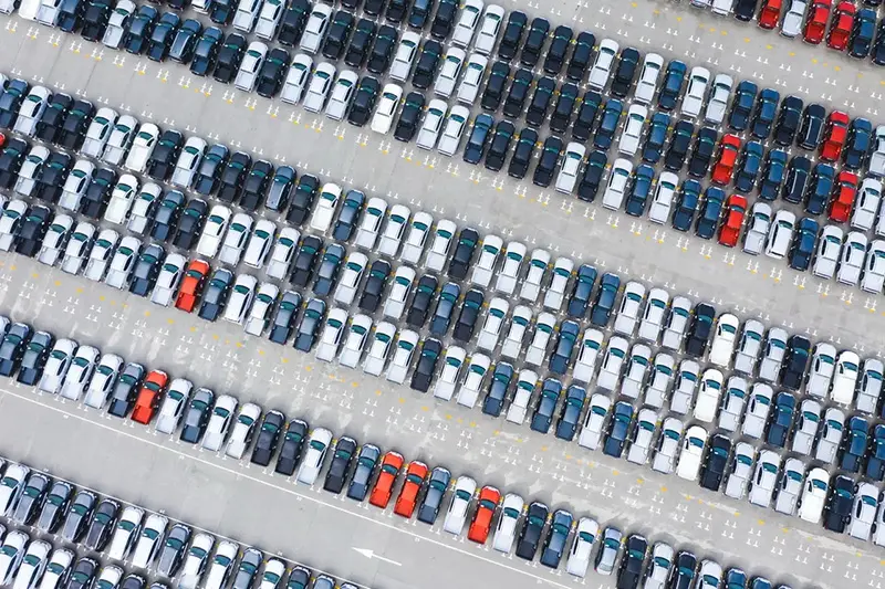 Auto terminal medewerker